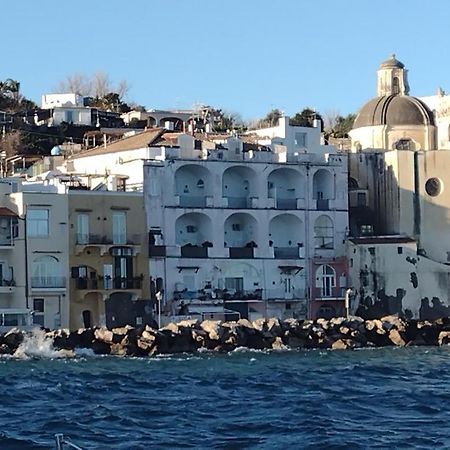 Appartamento Sul Mare Ad Ischia Ponte מראה חיצוני תמונה