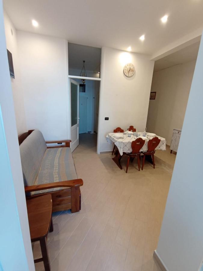 Appartamento Sul Mare Ad Ischia Ponte מראה חיצוני תמונה